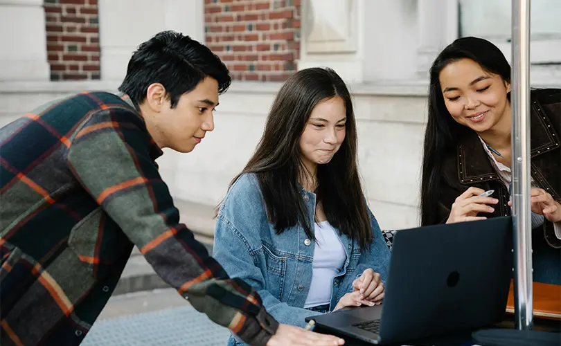 Mengoptimalkan Teknologi untuk Kuliah dan Prestasi Akademik