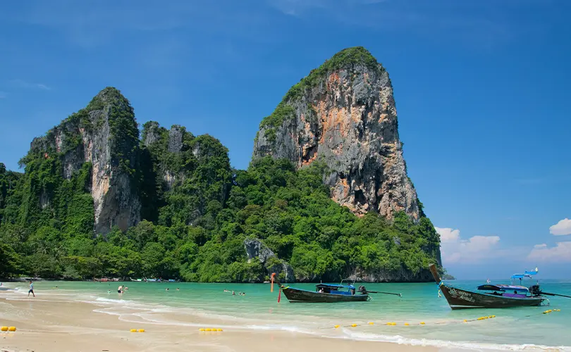 Pantai Railay - Tempat Wisata Terkenal di Thailand