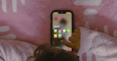 Screen Time Ideal untuk Remaja