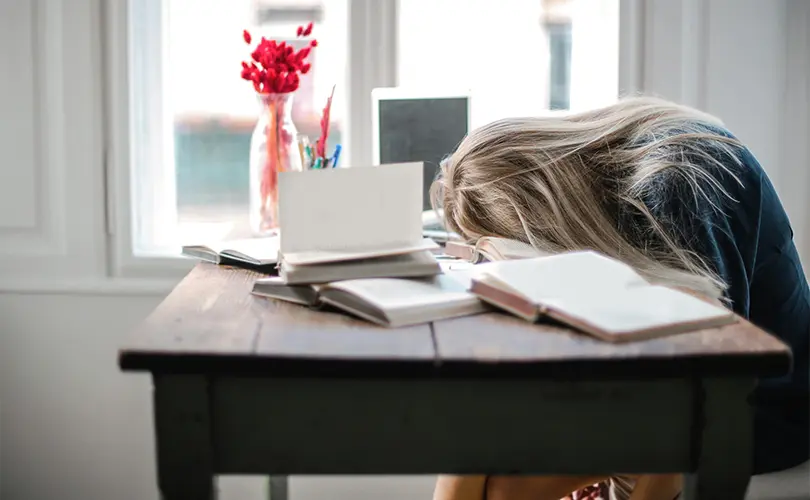 Mengatasi Stress dan Anxiety Karena Deadline Tugas Akademik