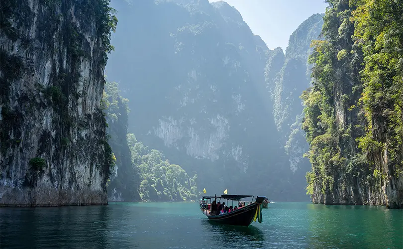 10 Tempat Wisata Terkenal di Thailand Wajib Dikunjungi